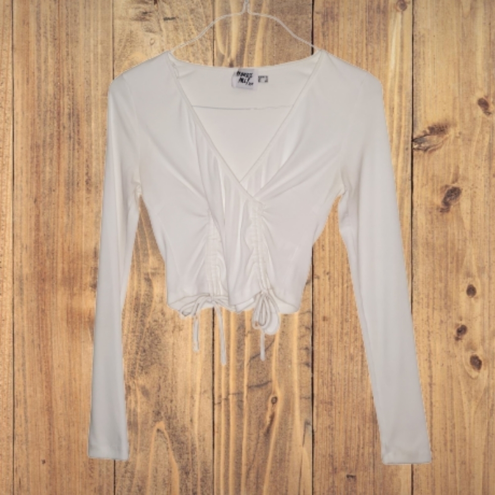 PRINCESS POLLY- Long Sleeve Cropped Top- Womens- Size 6